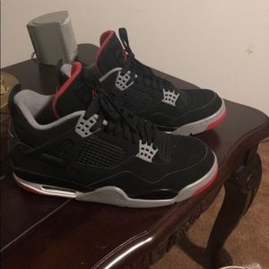 Jordan 4s